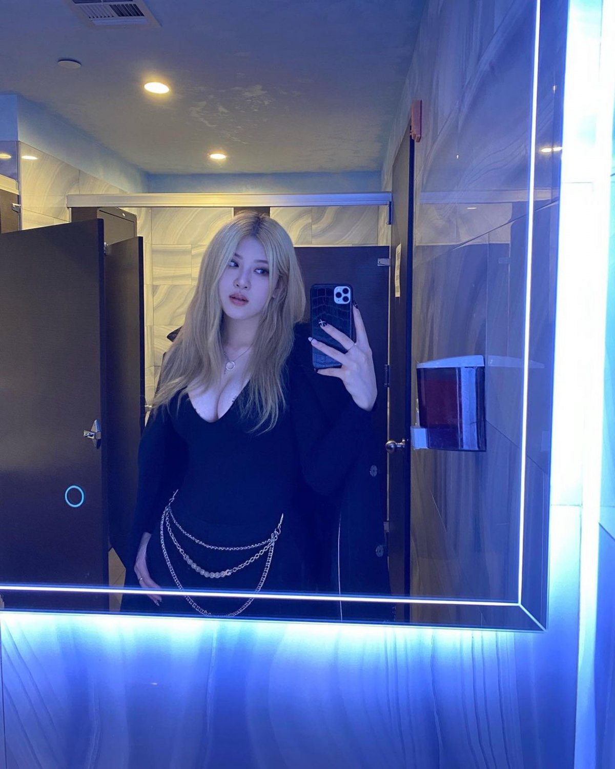 ABG Teen Allissa Shin - Blackpink's Rosé Alike #Y04CySWu